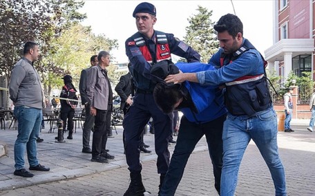 Yenidoğan Çetesi sanığı doktor İlker Gönen cezaevinde intihar etti