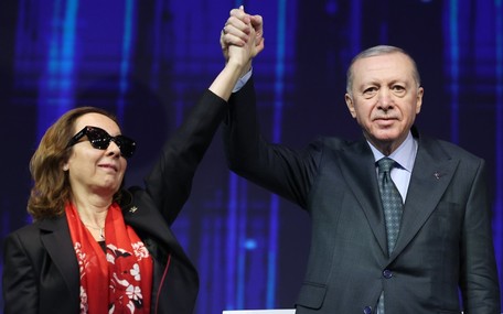 AKP'ye geçen Serap Yazıcı'dan Özgür Özel'in iddialarına ilk cevap