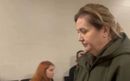 İBB operasyonlarıyla tutuklanan İpek Elif Atayman'ın oğlu Efe : Annem 6 gündür yerde yatıyor