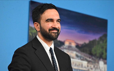 New York belediye başkanlığı ön seçimini Müslüman aday Mamdani resmen kazandı