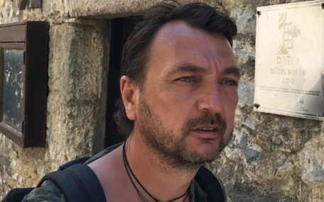 Yönetmen Uluç Bayraktar Her ay 105 bin TL zarardayım dedi, mahkeme haklı buldu