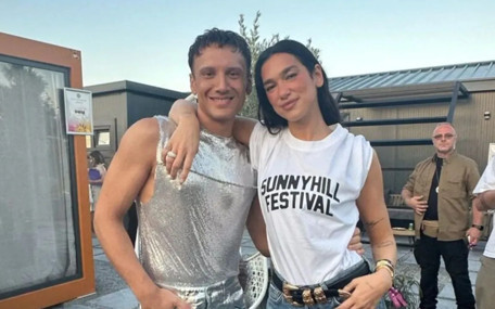 Edis'den Dua Lipa açıklaması: Onu ülkemize davet ettim