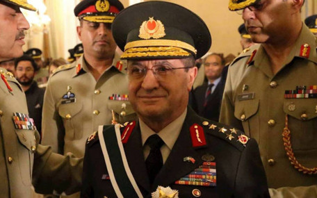 Yeni Genelkurmay Başkanı ana muhalefet ile davalık