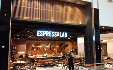 Özgür Özel, Espressolab'i boykot listesinden çıkardı: Takdir gençlerindir