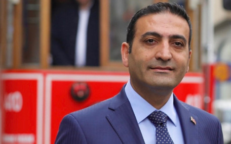 Beyoğlu Belediye Başkanvekili seçiminde Fotoğraf' iddiası Görüntüleri Cem Küçük paylaştı