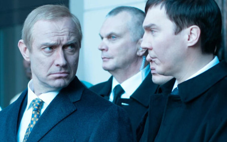 Jude Law, Putin rolünde: 11 dakika 42 saniyelik alkış tufanı