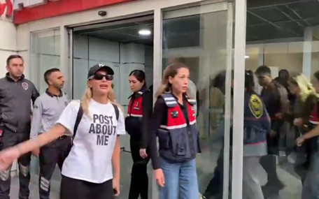 İktidarın hedef gösterdiği 19 isme, jandarmayla operasyon düzenlendi: İtirazcı Ünlülere gözdağı