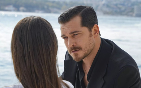 8 Ekim 2025 akşamı ekranlarda kıyasıya reyting mücadelesi yaşandı! Zirvenin sahibi kim oldu?