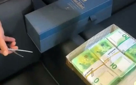 Baklava kutusunda 110 bin avro rüşvet: Boşluğuma denk geldi, kabul ettim