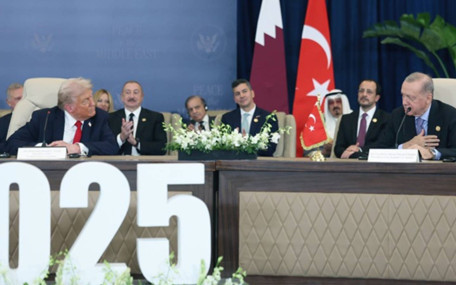 Zirveyi takip eden gazeteciler anlattı, Netanyahu haberiyle Cumhurbaşkanı’nın uçağında ne yaşandı