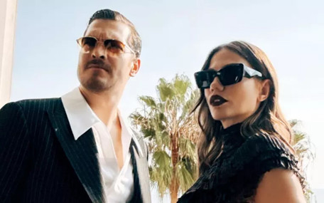 Eşref Rüya rüzgarı Cannes’da esti! Demet ve Çağatay tarzlarıyla büyüledi