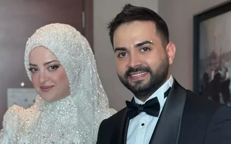 Kadir Ezildi eşi için servet harcadı: 3 milyon TL’lik arabayı bizzat yıkadı