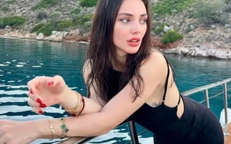 Teşkilat’ın yıldızı Rabia Soytürk estetik iddialarına yanıt verdi