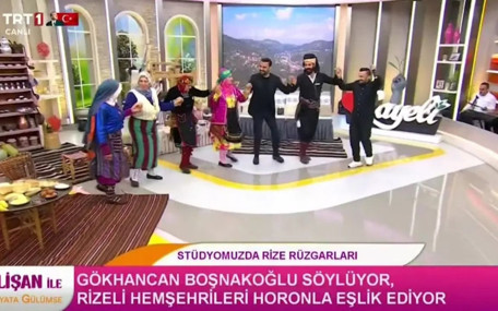 TRT'de Atatürk'e büyük saygısızlık: 10 Kasım'da horon tepip türkü söylediler