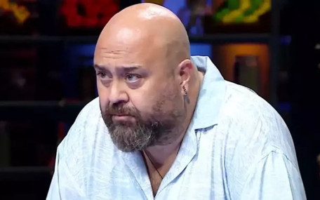 Somer Sivrioğlu genç sevgilisiyle el ele!