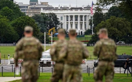 ABD’de kaos! Beyaz Saray önünde 2 asker vuruldu: Trump nerede?