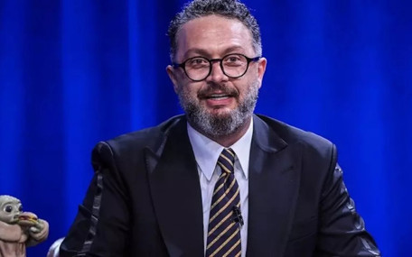 Ünlü oyuncu İbrahim Selim yeni sevgilisini sosyal medyadan ilan etti