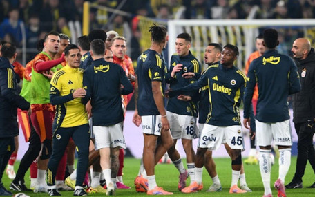 Fenerbahçe-Galatasaray derbisinde PFDK’dan cezalar ve sevkler