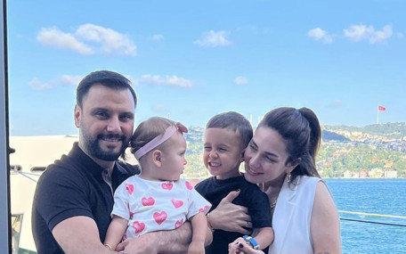 Şarkıcı Alişan'dan Umre paylaşımı: Yine nasip oldu şükürler olsun
