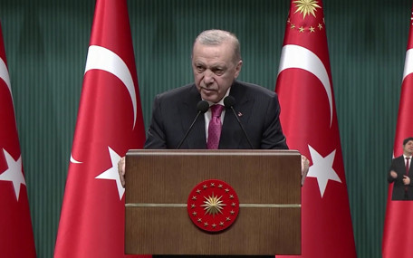 Erdoğan'dan emekliye ikramiye müjdesi: Bir tepsi baklavaya yetmiyor!