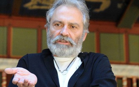 Haluk Bilginer'e flaş gönderme!