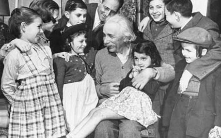 Bilim insanı olmak isteyen kız çocuğuna Einstein'ın yazdığı mektup