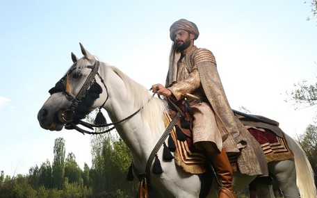 Bir zamanlar Çukurova'ya Rüzgar Aksoy dahil oldu