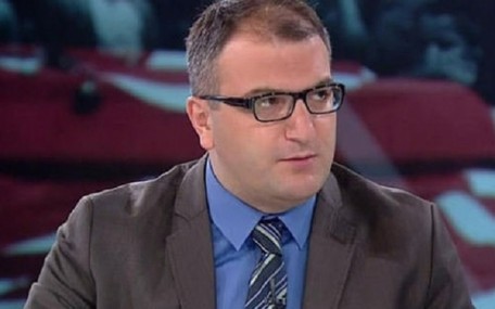 Cem Küçük: 24 Haziran'dan sonra Hürriyet'te sadece buhar yazarlar olacak