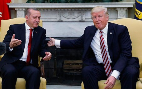 Trump'ın Erdoğan'a Sorduğu Soru Ortaya Çıktı: Salon Buz Kesti