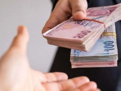 Emekli Aylıklarında Kademeli Zam Yapılması Planlanıyor