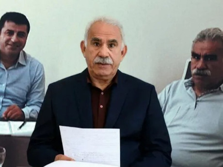 Öcalan'dan PKK'ya yeni mesaj! İmralı Süreci'nde yasal adımlar askıda…