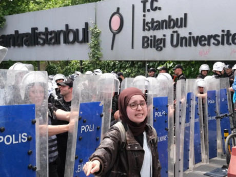 Protestolara katılan Bilgi Üniversitesi öğrencisi gözaltına alındı