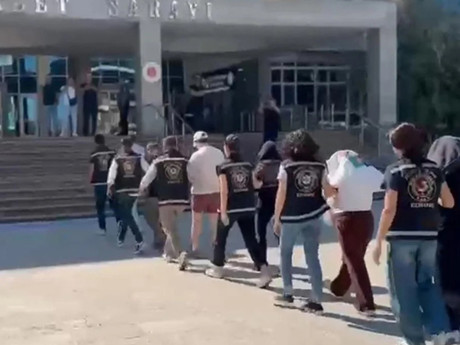 Üniversitelileri fuhşa teşvik eden 6 şüpheli gözaltına alındı