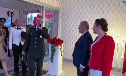 Tokat'ta 30 Ağustos Resepsiyonunda Subaylar Valiyi Böyle Protesto Etti
