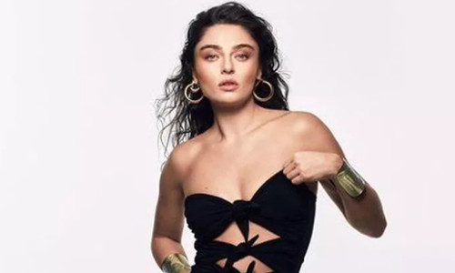 Ayça Ayşin Turan tesettürlü rolüyle izleyici karşısında: Sosyal medya yıkıldı