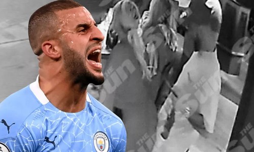 Manchester City'nin Yıldız Oyuncusu Kyle Walker, Pantolunu İndirip Tacizde Bulundu