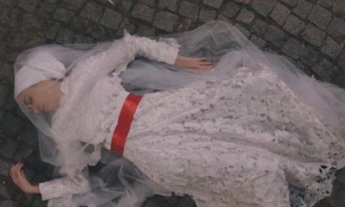 Kızılcık Şerbeti'nde zorla imam nikahı kıyılan Nursema balkondan atıldı: Adam görünümlü haysiyetsiz