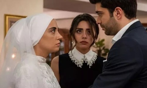 Kızılcık Şerbeti'nde Nursema'nın Gerdek Gecesi sahnesine tepki yağıyor
