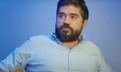 Yeni evlilik, yeni ev! Rasim Ozan Kütahyalı boğaz manzaralı evini ilk kez gösterdi