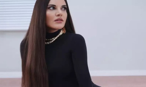 Göksel'den Bodrum tatilinden mayolu pozlar
