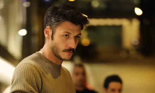 Ünlü oyuncu Kubilay Aka kedilere kurulan kapanları gösterdi, jandarma devreye girdi