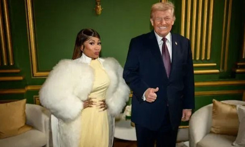 Seksi rapçi Nicki Minaj Trump’la el ele poz verdi, açıklamaları olay oldu