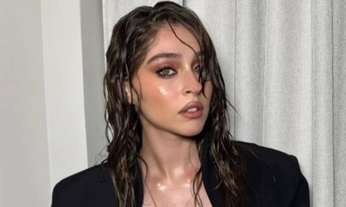 Cemre Baysel’den sevgilisine destek: Dubai’de yanında