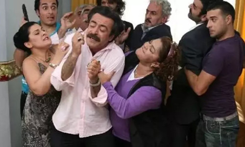 Fenomen dizi Akasya Durağı ekranlara dönmeye hazırlanıyor iddiası