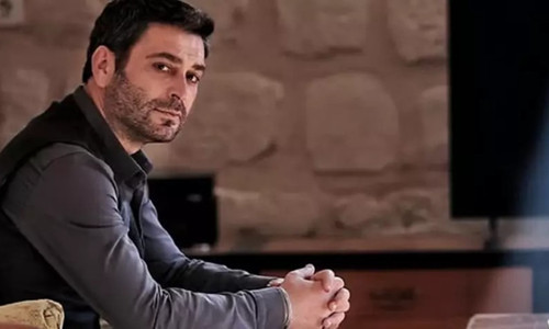 Ozan Akbaba’dan 8 Mart mesajı: Sizden uzağım ama emeklerinize hayranım