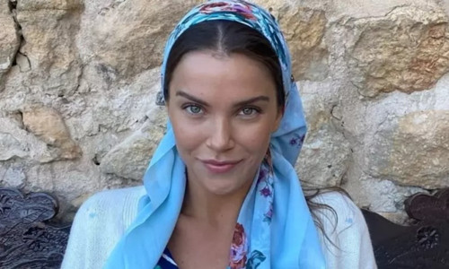 Uzak Şehir’in yıldızı Yaren Güldiken, sosyal medyada hayranlarını mest etti