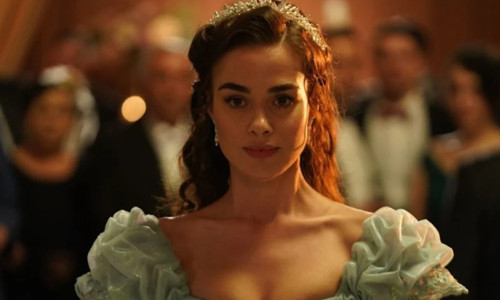 Bensu Soral: Diz çökünce dans ediyoruz sandım