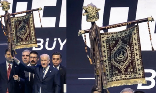 Devlet Bahçeli'ye hediye edilen altın kurt başlı tuğun öyle bir anlamı var ki…
