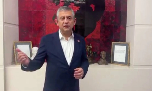 Özgür Özel'den polis müdahalesi sırasında videolu mesaj: Saldırı altındayız...