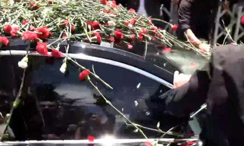 Rahmi Saltuk'un da arasında bulunduğu bir grup sanatçıdan Kılıçdaroğlu'na şarkı desteği